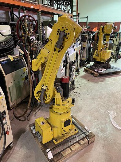 FANUC M16i 6 AXIS ROBOT WITH RJ3 CONTROLLER 16KG X 1605MM REACH