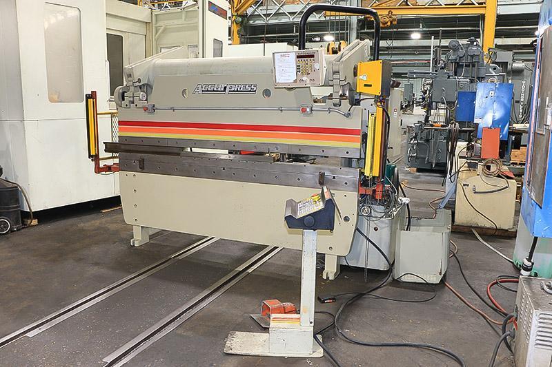 60 ton x 8 ft, Accurpress CNC Hydraulic Press Brake Model 7608