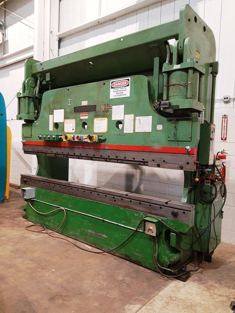 230 Ton x 12 Ft Cincinnati Hydraulic Press Brake Model 230CB10