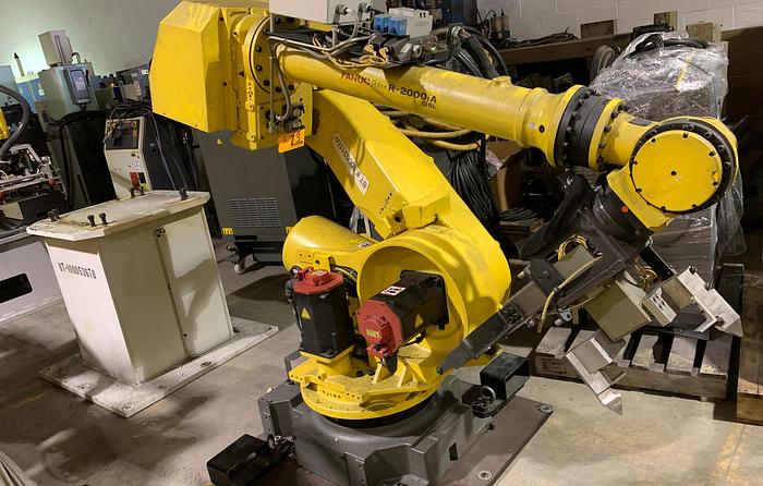 FANUC R2000iA/125L 6 AXIS CNC ROBOTS WITH RJ3iB CONTROLLERS