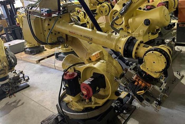 FANUC R2000iA/125L 6 AXIS CNC ROBOTS WITH RJ3iB CONTROLLERS