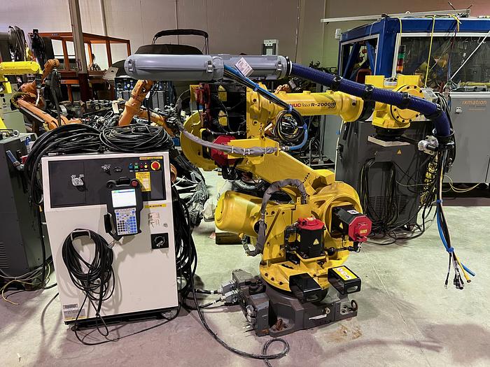 2014 FANUC R2000iB/210F WITH R30iA CONTROLLER, ONLY 19 HOURS, TESTED AND CLEANED! WITH DUAL VISION