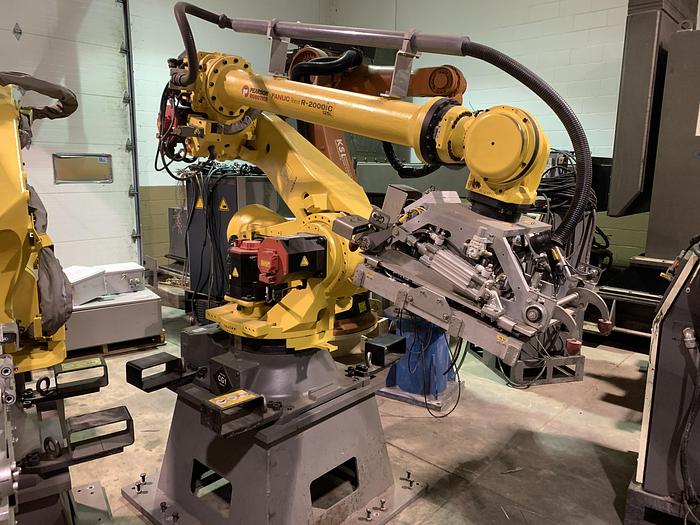 FANUC R2000iC/125L 6 AXIS CNC ROBOT WITH R30iB CONTROLLER, IR VISION, 125KG X 3,100 MM H REACH