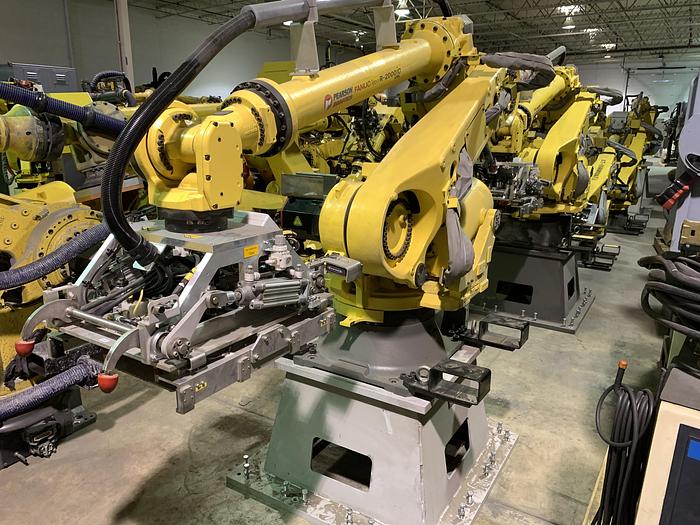 FANUC R2000iC/125L 6 AXIS CNC ROBOT WITH R30iB CONTROLLER, IR VISION, 125KG X 3,100 MM H REACH