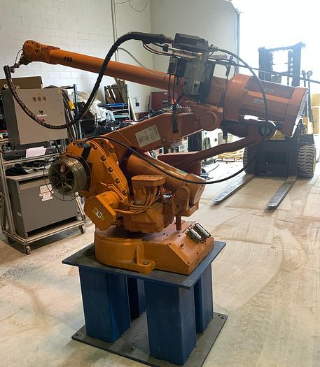 ABB IRB 4400L/10 2.53 METER REACH 6 AXIS CNC MIG WELDING ROBOT WITH S4C PLUS CONTROLLER
