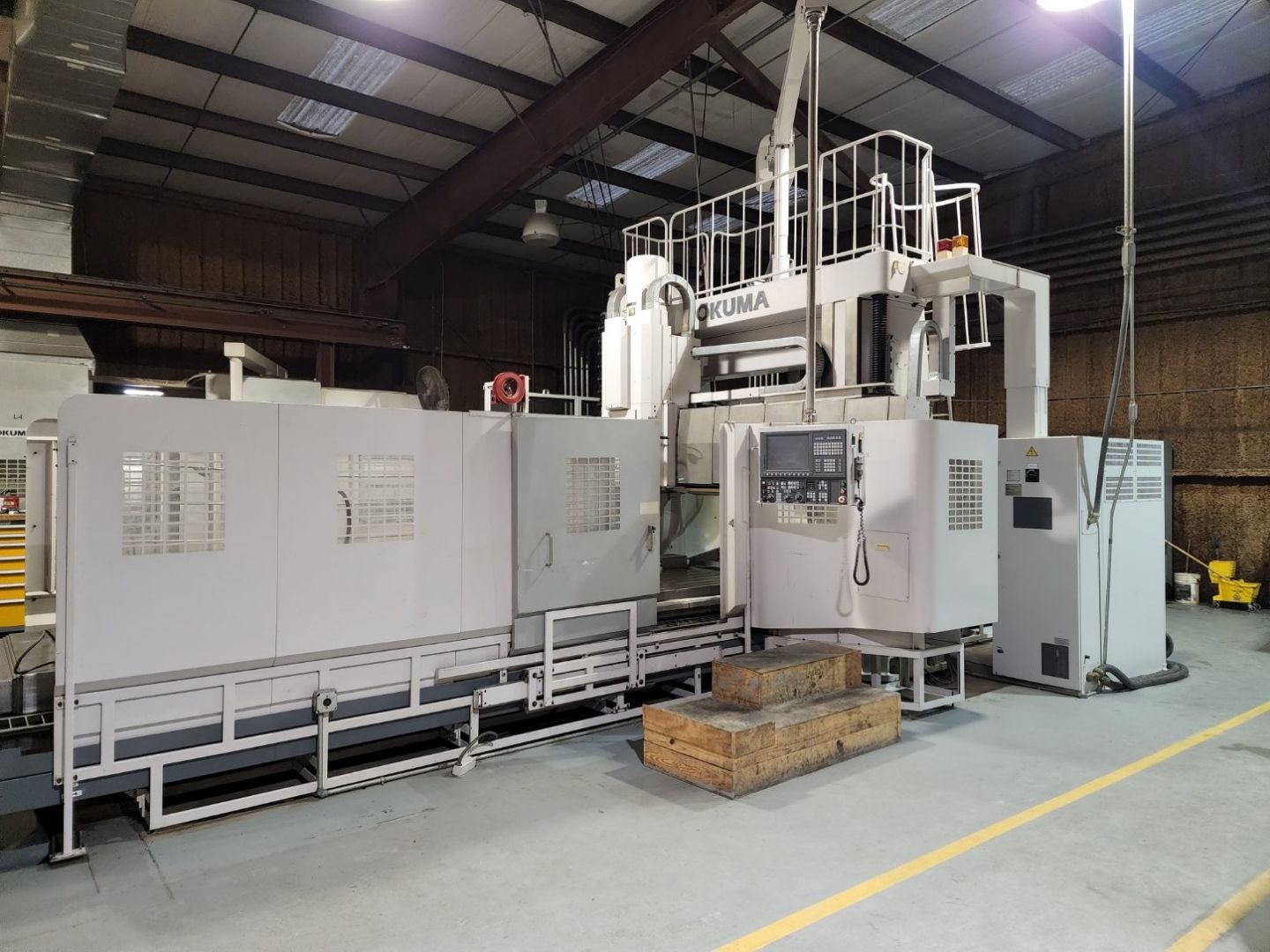 OKUMA MCV-A2 BRIDGE TYPE MACHINING CENTER