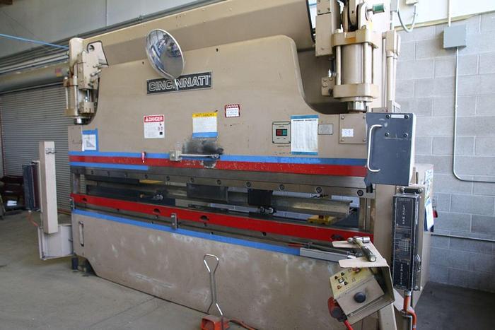 USED CINCINNATI CBII 90 HYDRAULIC 2 AXIS CNC BRAKE 90 TON x 10