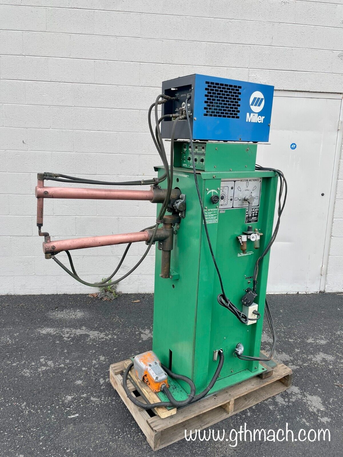 Western Arctronics Spot Welder 30 KVA With Miller Radiator Cooling System