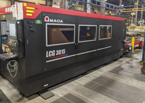 3500 WATT AMADA LCG3015 CO2, 5 X 10,MFG:2015,   Our stock number: 12511