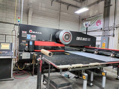 33 TON AMADA EMK3612 M2 SERVO-DRIVEN CNC TURRET PUNCH,MFG:2016   Our stock number: 12524