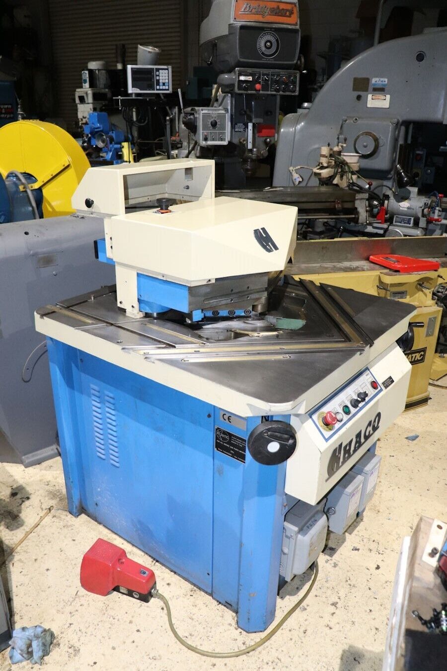 Haco COMBI 220/6 Hydraulic Corner Notcher - 8