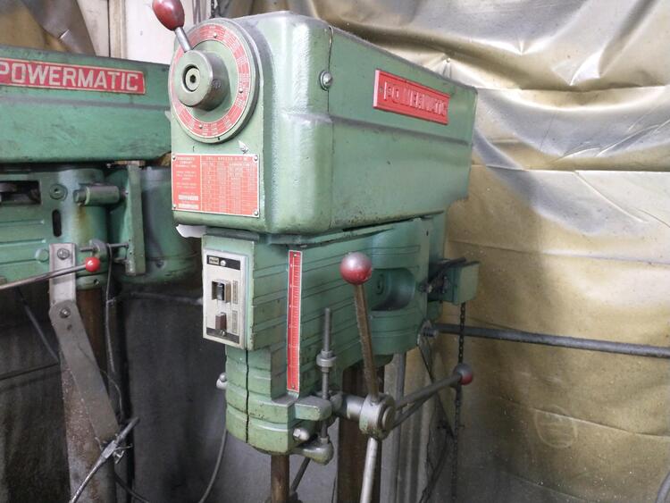 Powermatic Heavy Duty drill. With auto feed Heavy Duty & Sensitive Single Spindle Drill