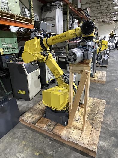 2013 FANUC M-710iC/70 6 AXIS ROBOT WITH R-30iA CONTROLLER FOR SALE