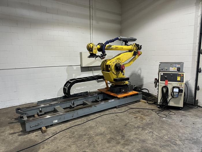 FANUC M-900iA/260L ROBOT ON 10 TRVL FANUC GEN 6 RTU WITH R-30iA CONTROLLER